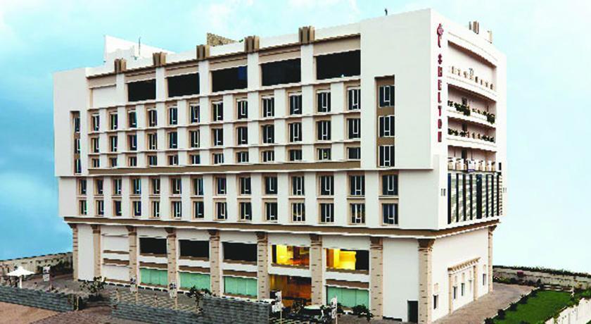 Hotel Shelton Rājahmundry Exterior photo